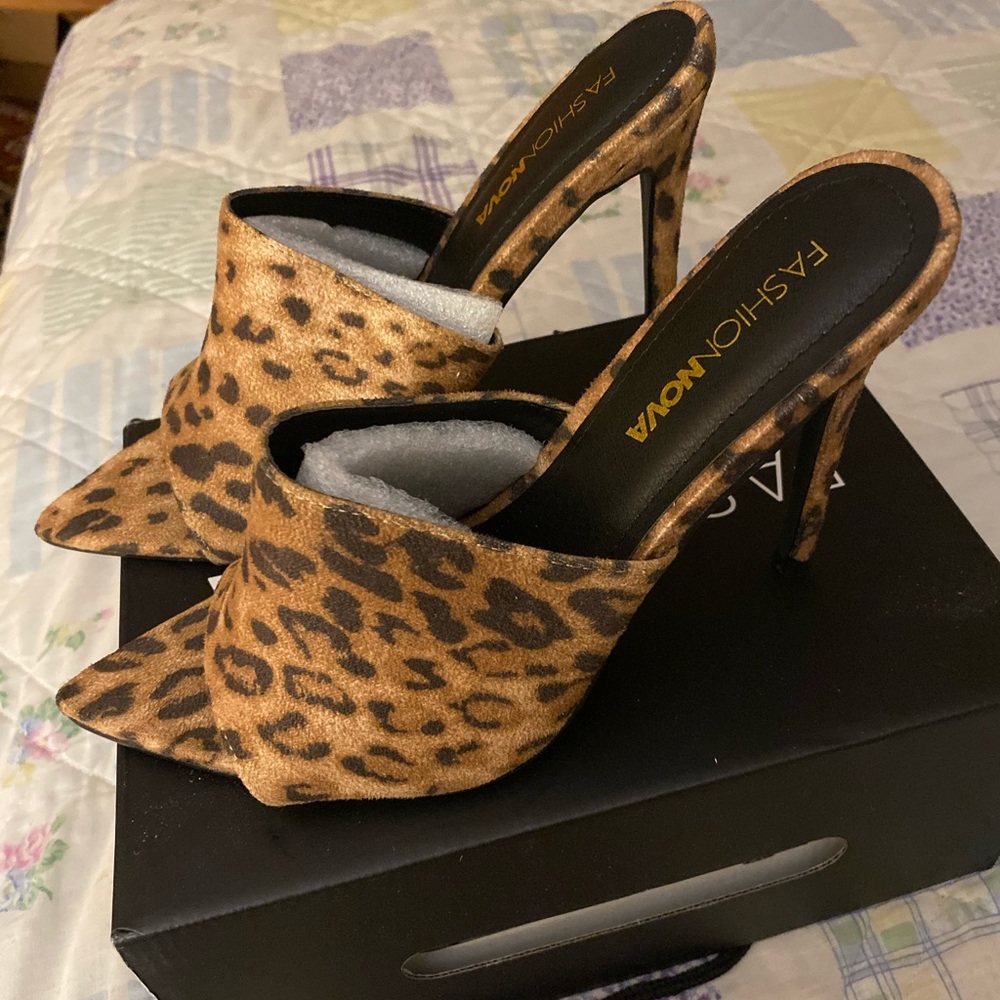 Jungle leopard heels